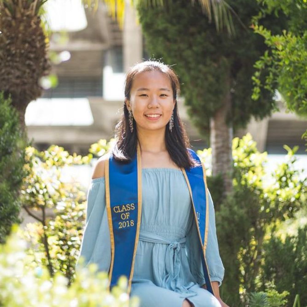 Meet your Posher, Vivian